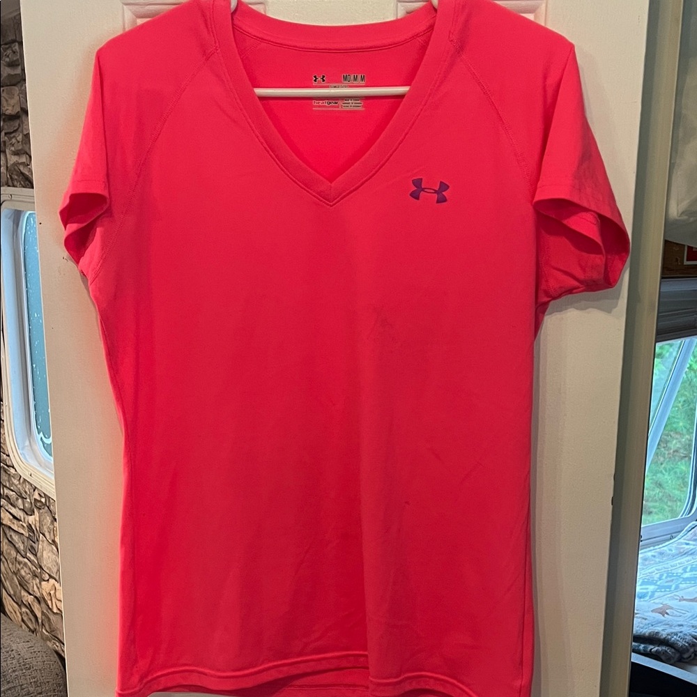 Under Armour Women's Bright Pink V-Neck Short Sleeve